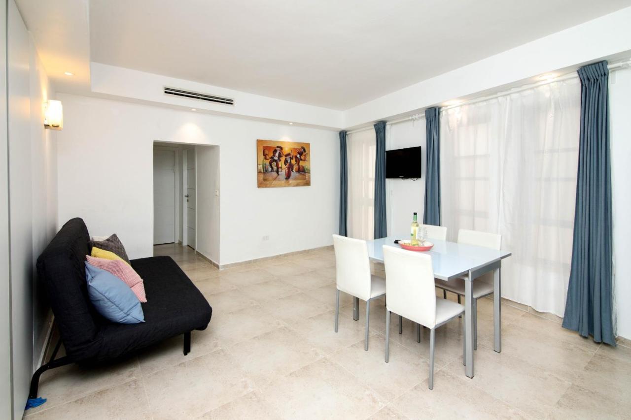 Gabriel Apartments - Cozy Kotel House エルサレム エクステリア 写真