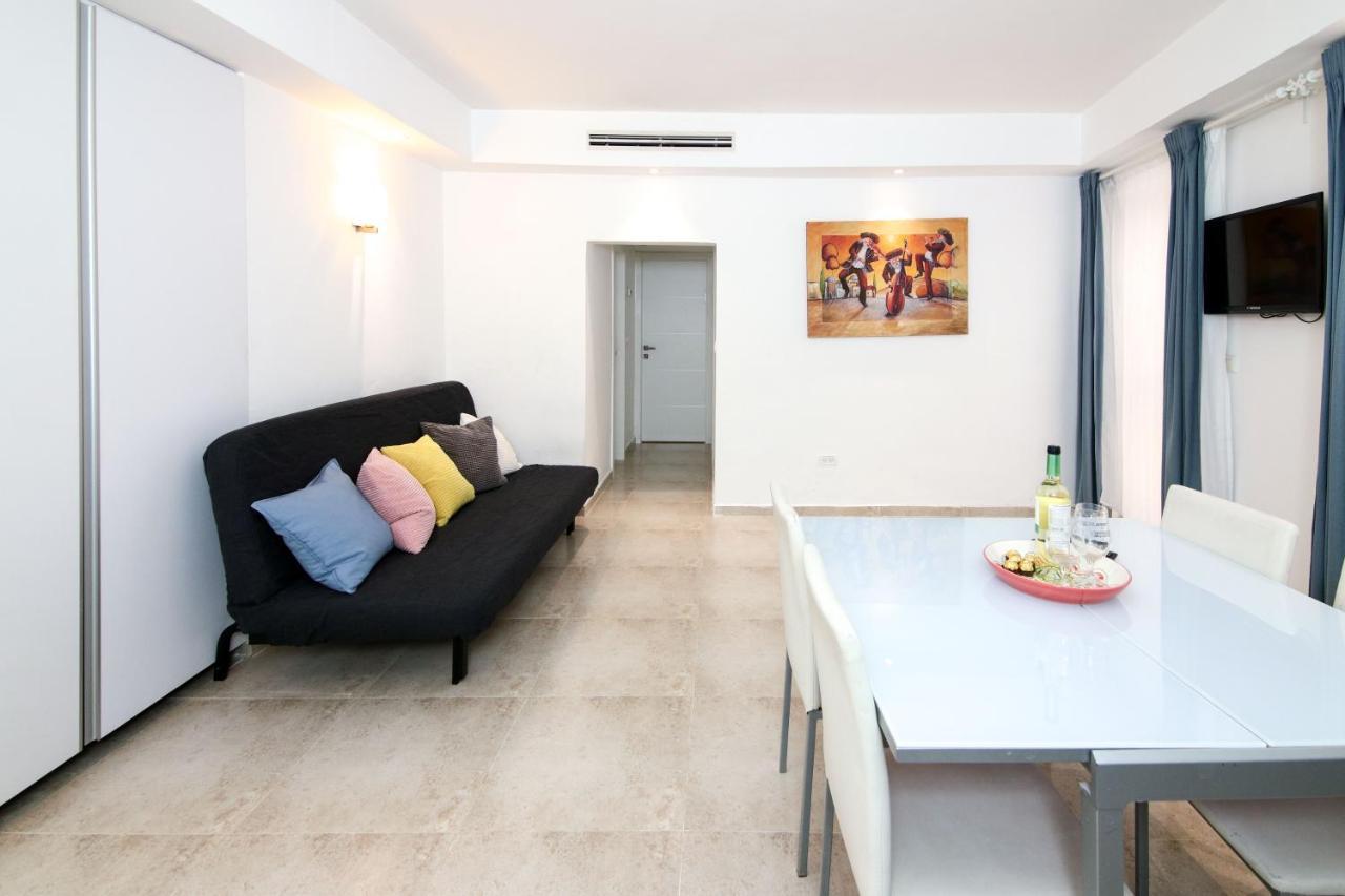Gabriel Apartments - Cozy Kotel House エルサレム エクステリア 写真